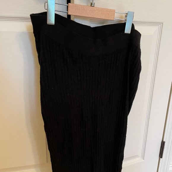 Seraphine Ribbed Knit Pencil Skirt - Picture 1 of 3